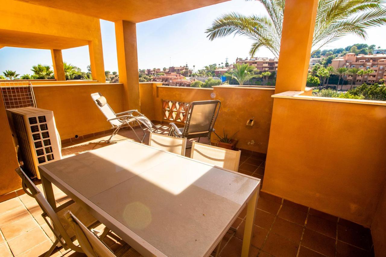 Apartamento And Spacious With Underground Parking In Lovely Urbanisation With Pools And Jacuzzis. Marbella